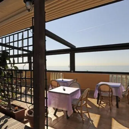 Szálloda Bellavista 3*